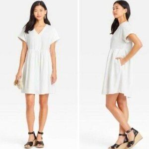 Universal Thread White V-Neck Linen Dress